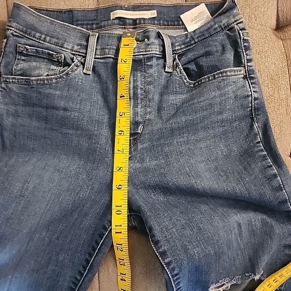 Levis 720 High Rise Super Skinny ripped and distressed size 28 - Picture 14 of 16